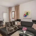 Apartmán 2 Bedroom Pet Friendly In *
