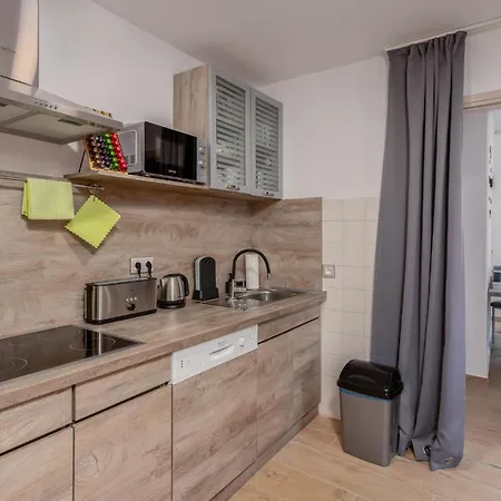 2 Bedroom Pet Friendly In
