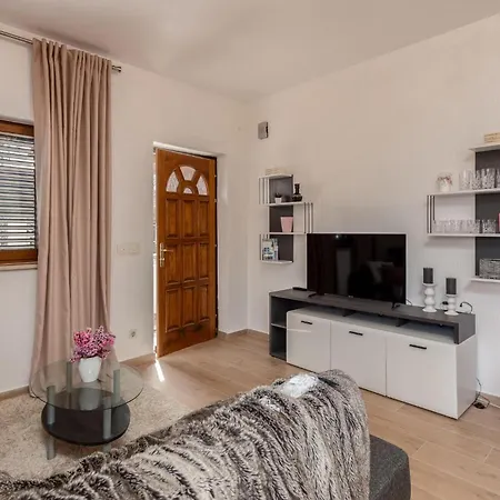 Stunning In With Wifi